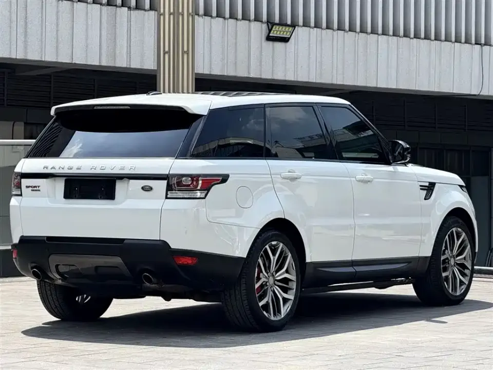 Land Rover Sport
