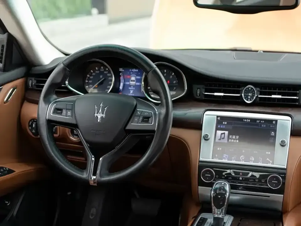 Maserati Quattroporte