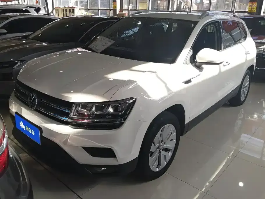 Volkswagen Tharu