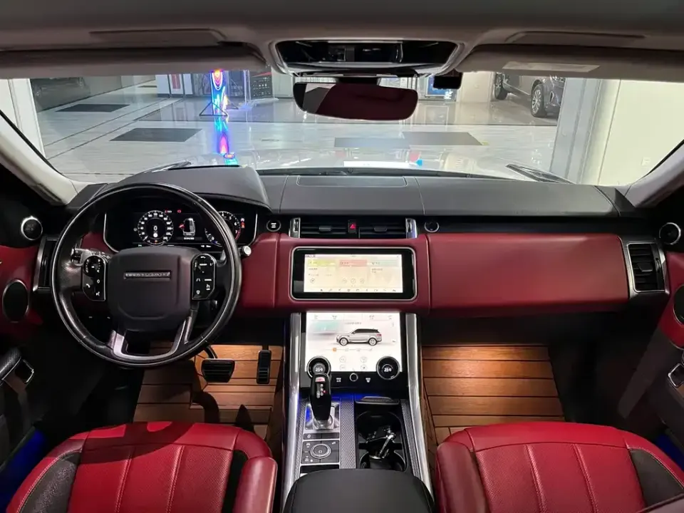 Land Rover Sport