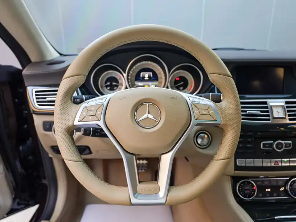 Mercedes-Benz CLS