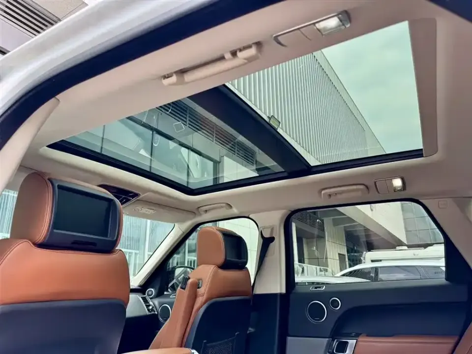 Land Rover Sport