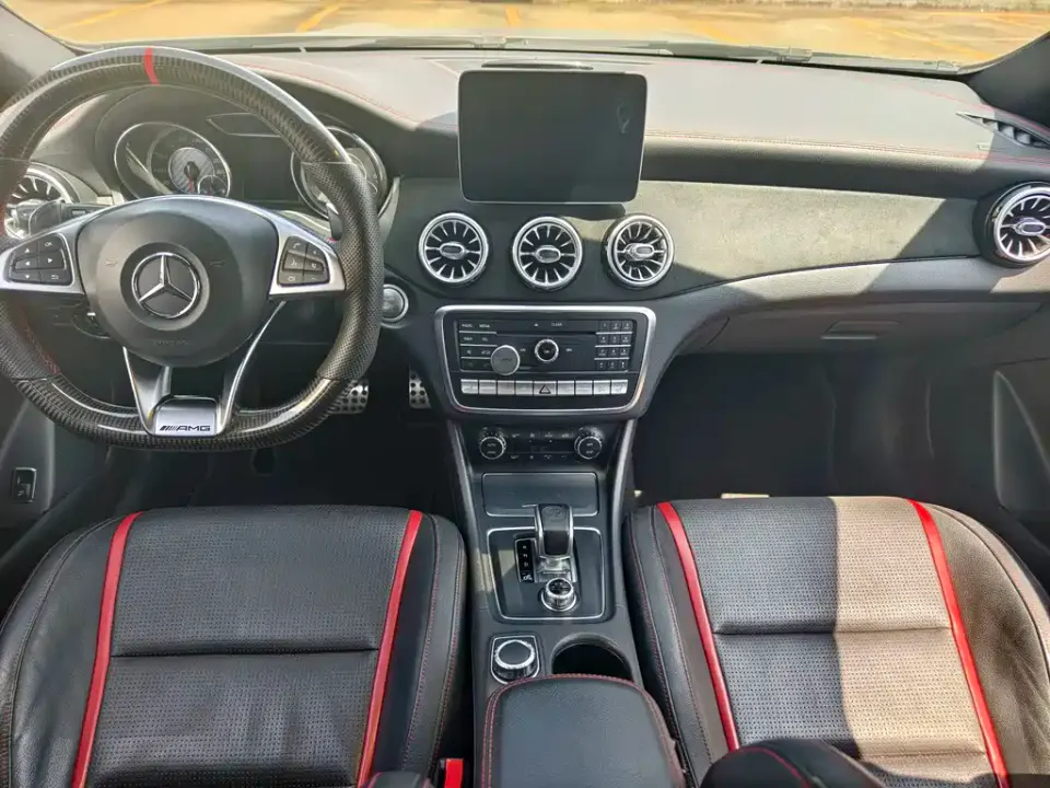 Mercedes-Benz GLA AMG