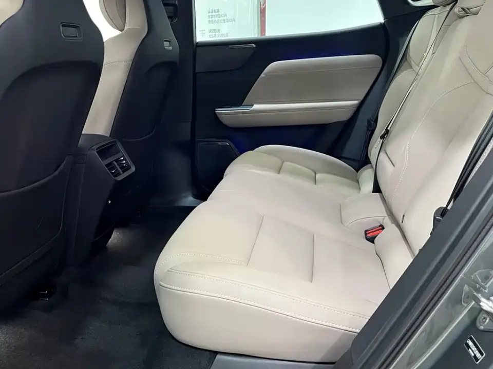 Volvo XC70 PHEV
