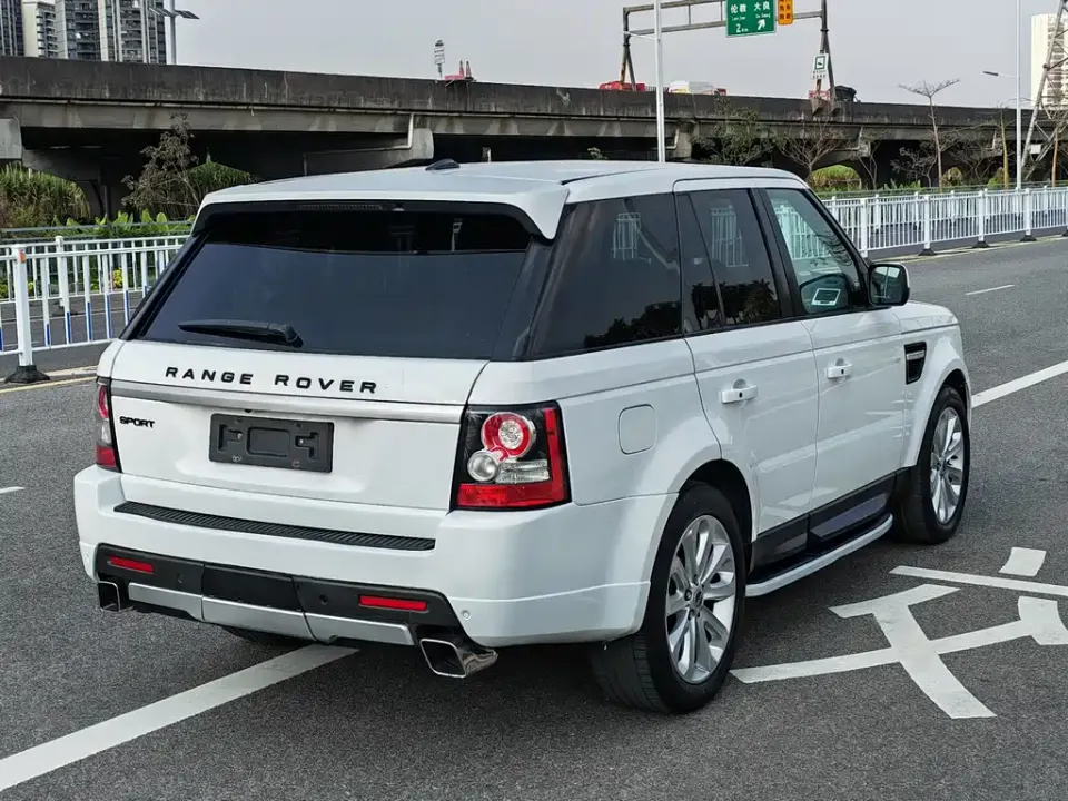 Land Rover Sport