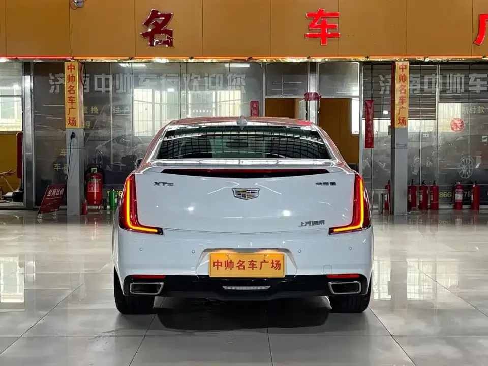 Cadillac XTS