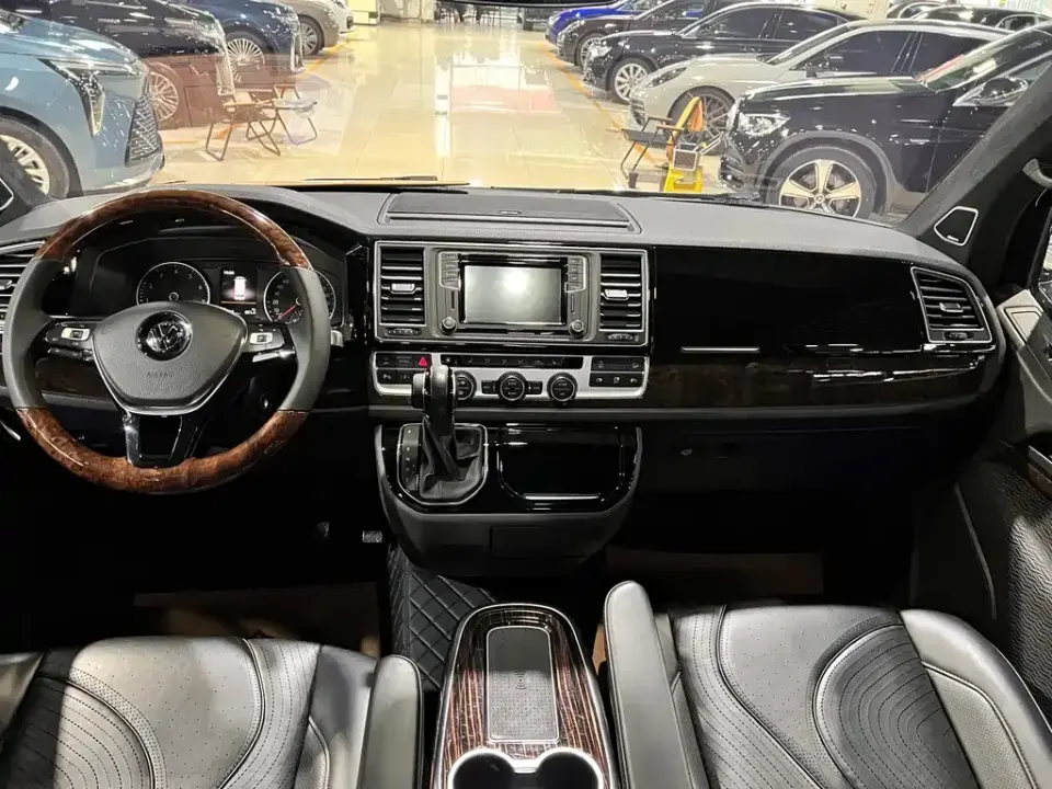 Volkswagen Multivan