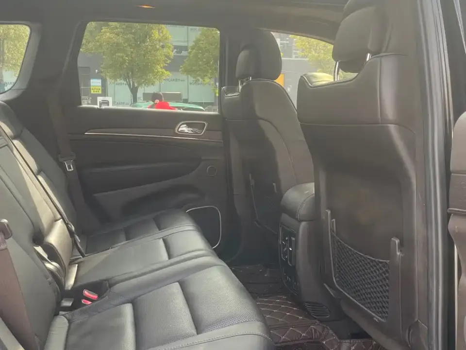Jeep Grand Cherokee (Import)