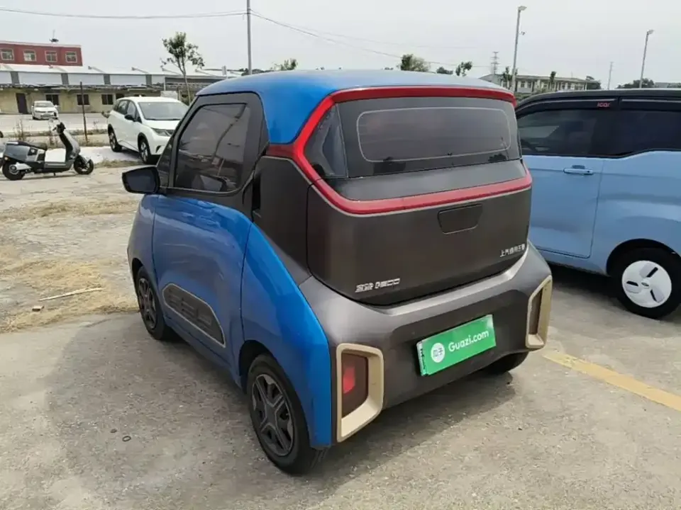 Baojun E200