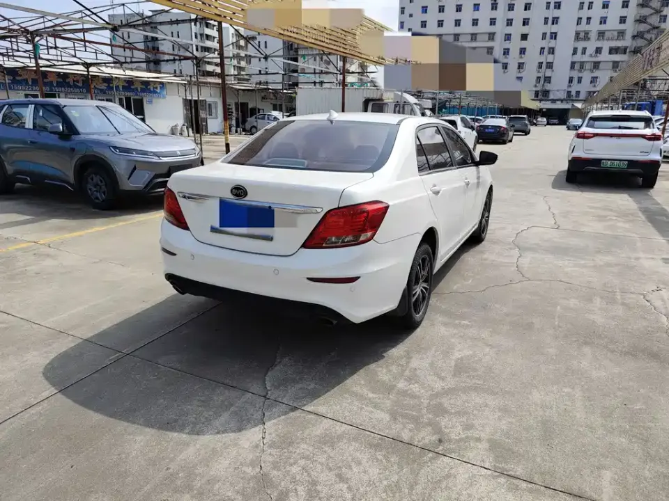 BYD Surui