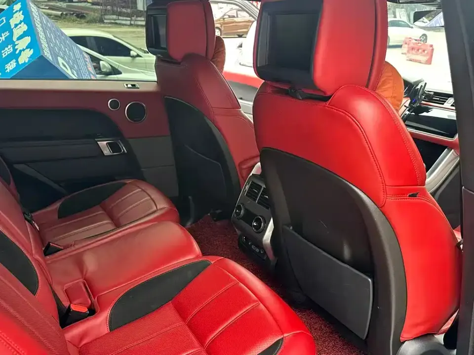 Land Rover Sport