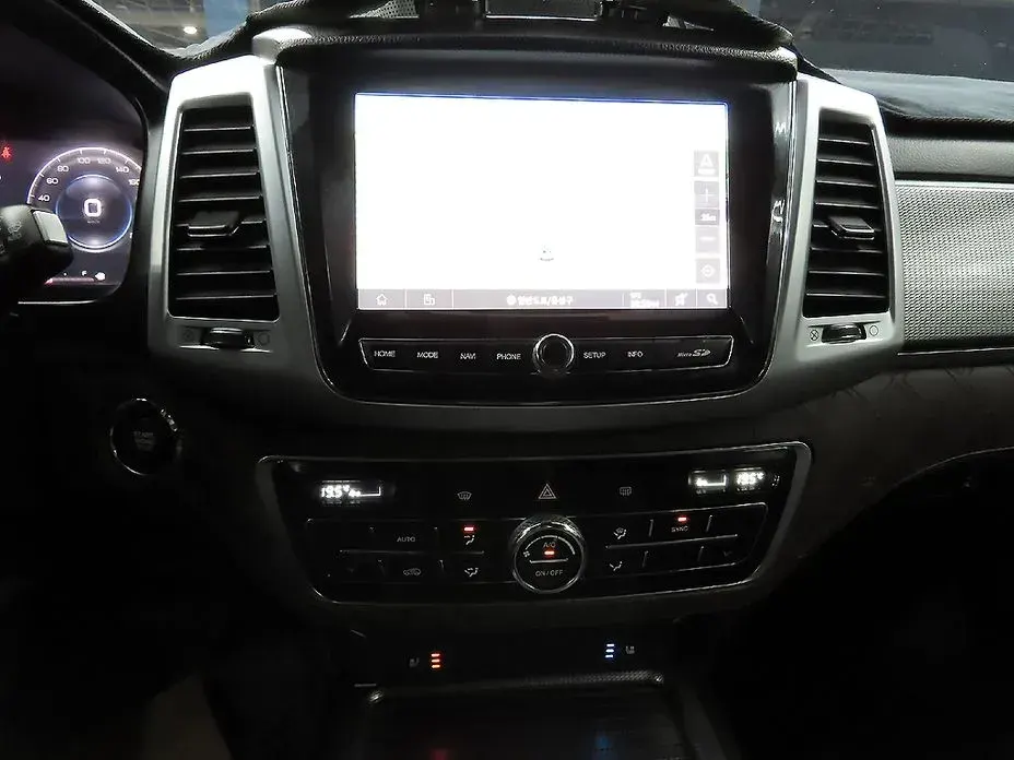 KG_Mobility_Ssangyong Rexton