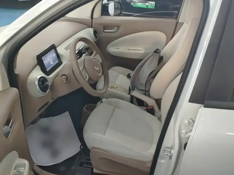 Wuling MINIEV