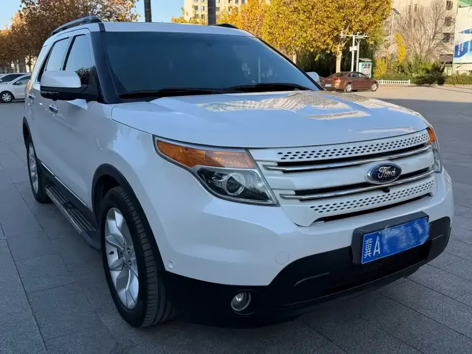 Ford Explorer (Import)