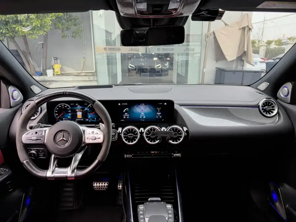 Mercedes-Benz GLA AMG