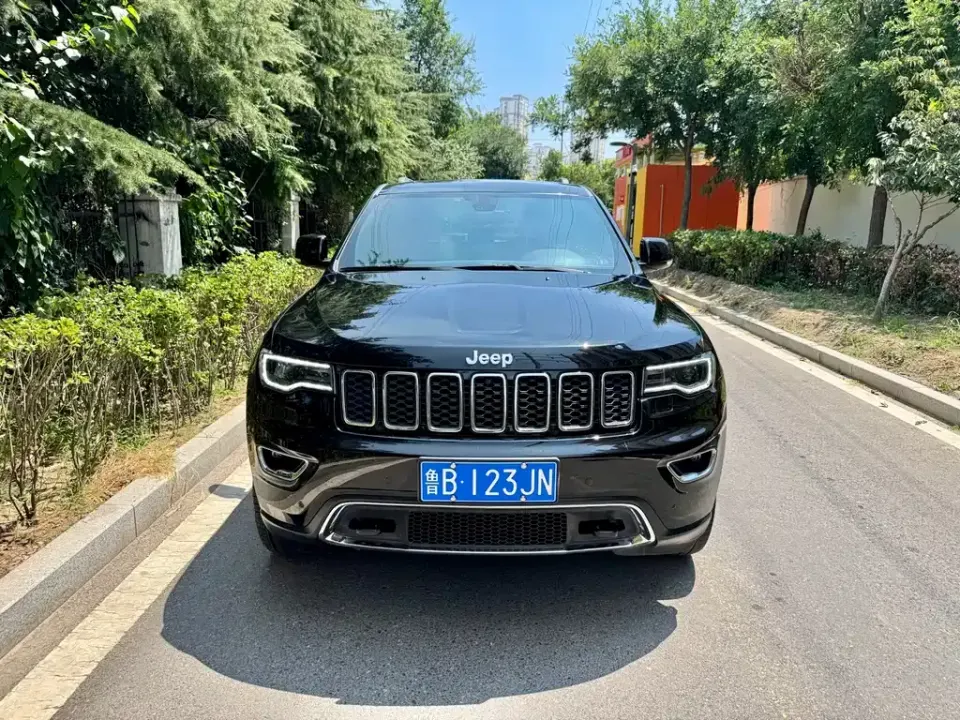 Jeep Grand Cherokee (Import)