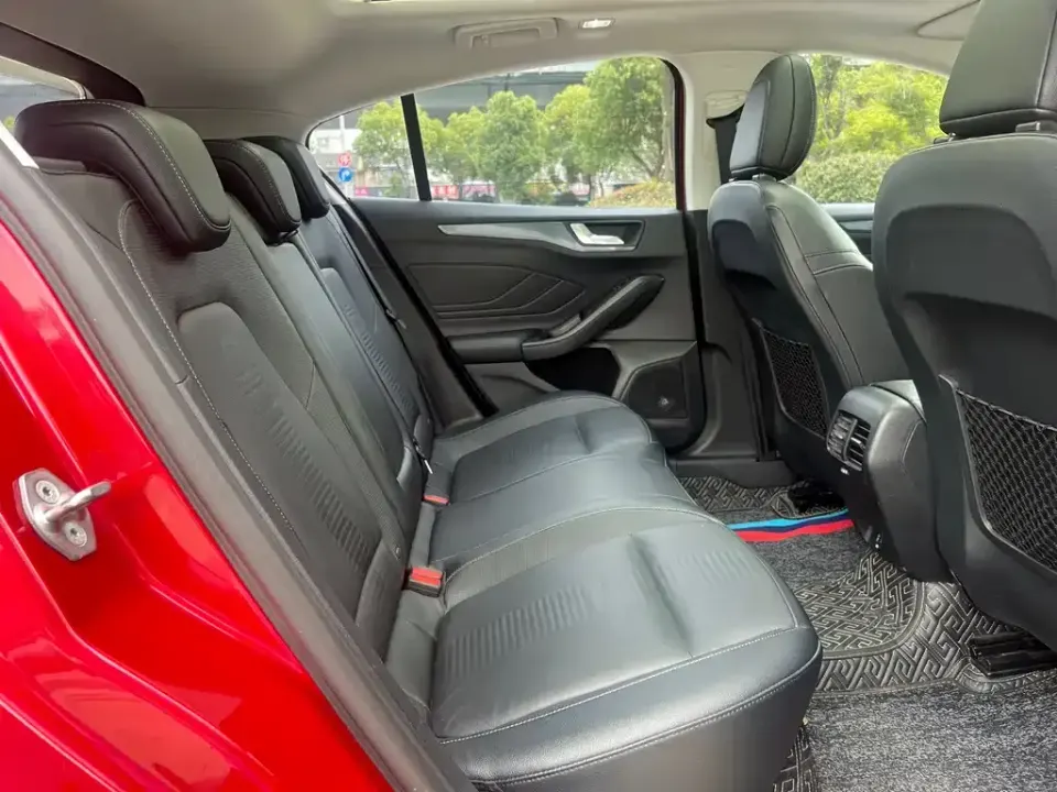 Ford Focus Active