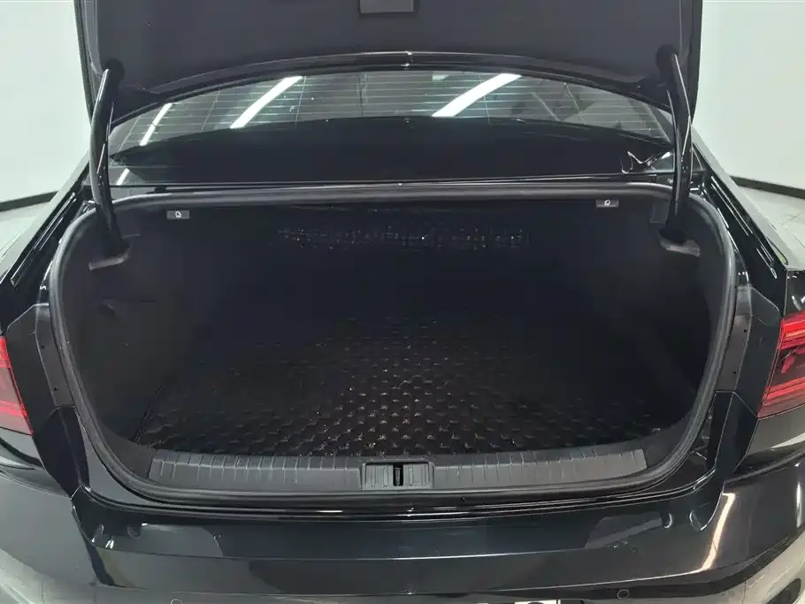 Volkswagen Magotan PHEV