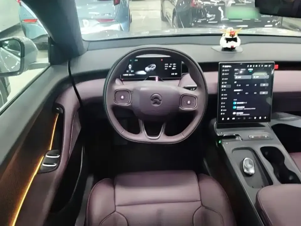 Nio ET5T