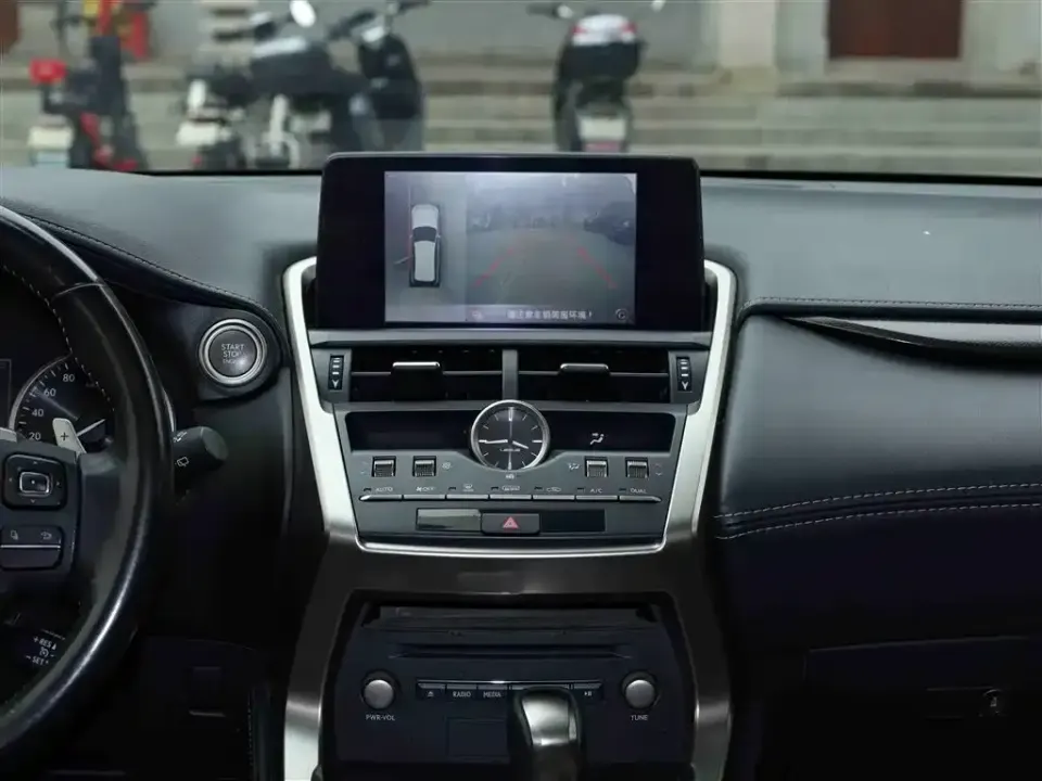 Lexus NX