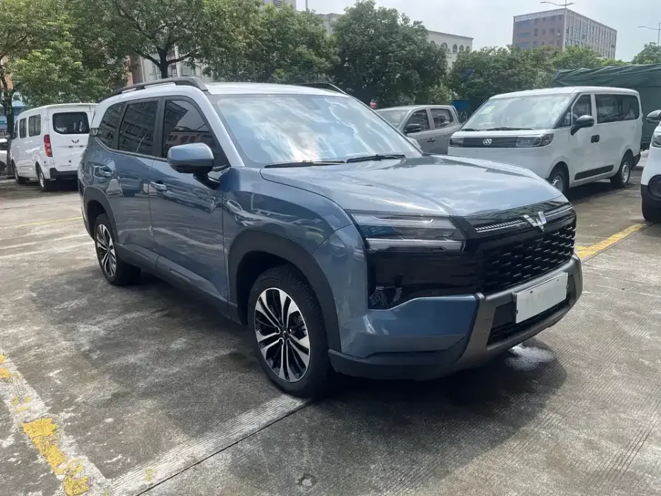 Wuling Xingguang 560 New Energy