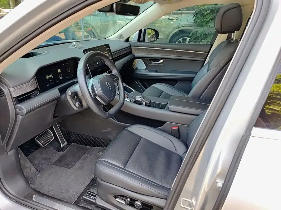 AITO AITO M5