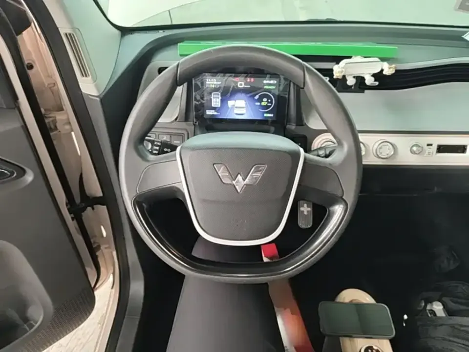 Wuling MINIEV
