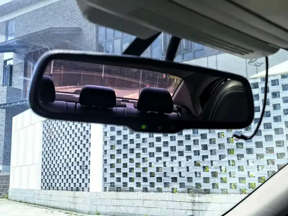 Infiniti Q50L