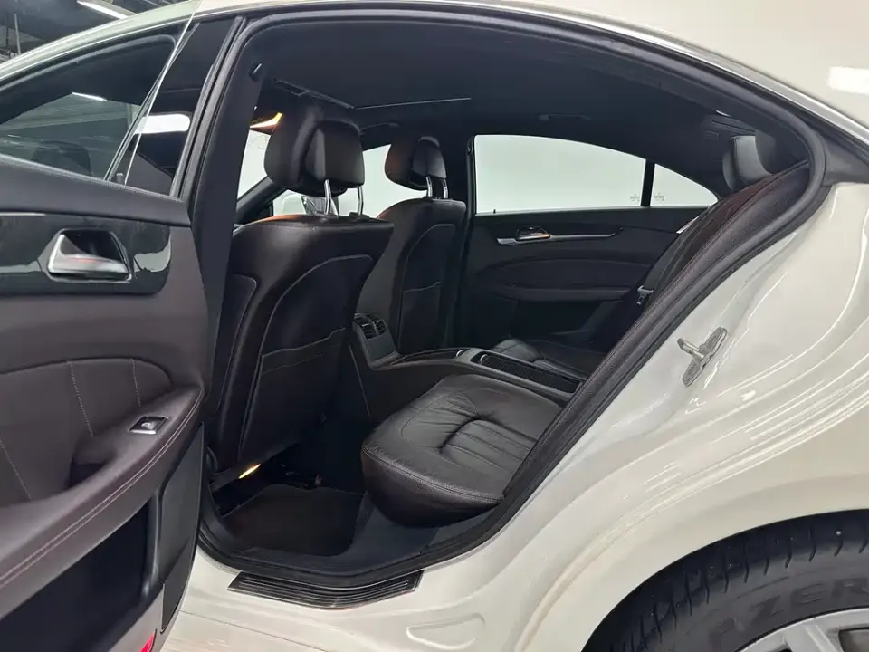 Mercedes-Benz CLS