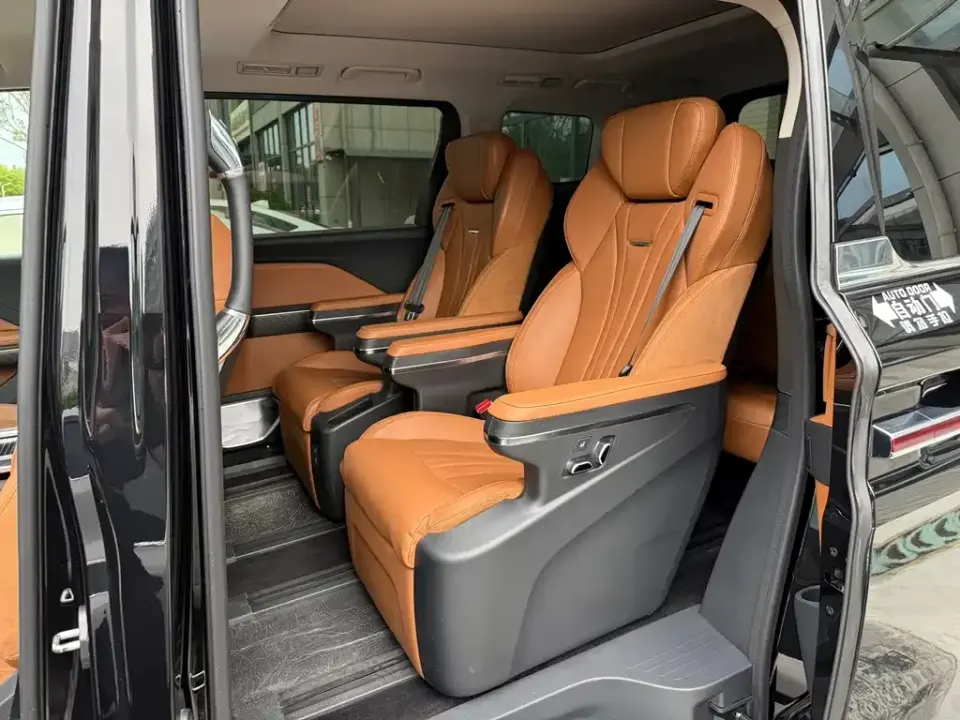 Hongqi Hongqi HQ9