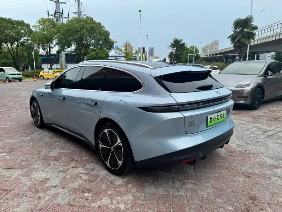 Nio ET5T