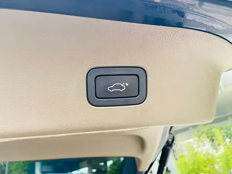 Land Rover Sport
