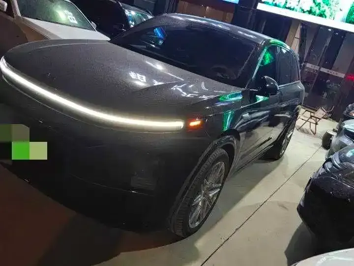 Li Li L7