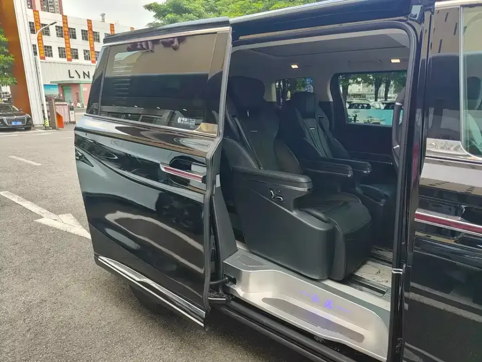 Hongqi Hongqi HQ9 PHEV