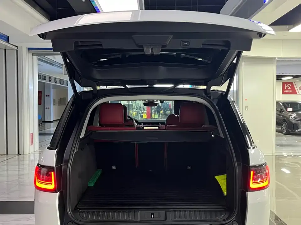 Land Rover Sport