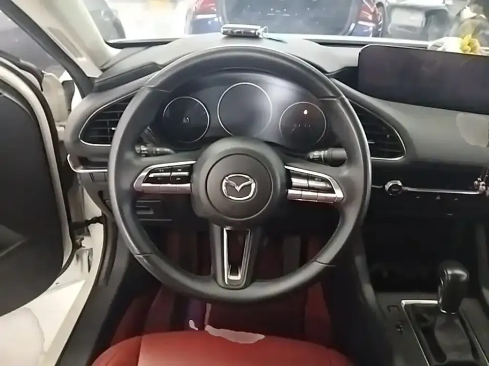 Mazda 3 Axela