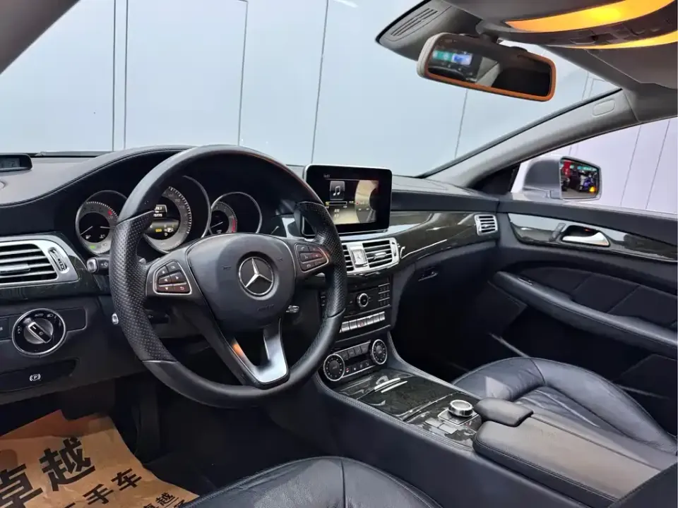 Mercedes-Benz CLS