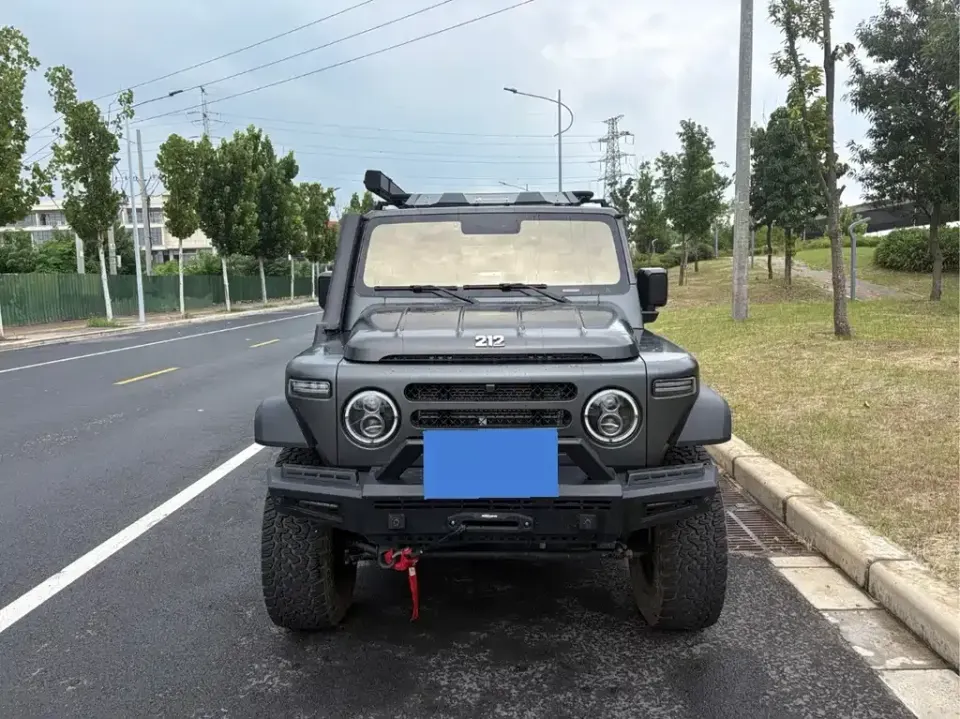 212 212 T01