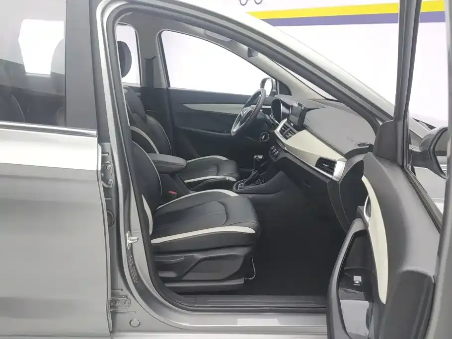 Baojun 360