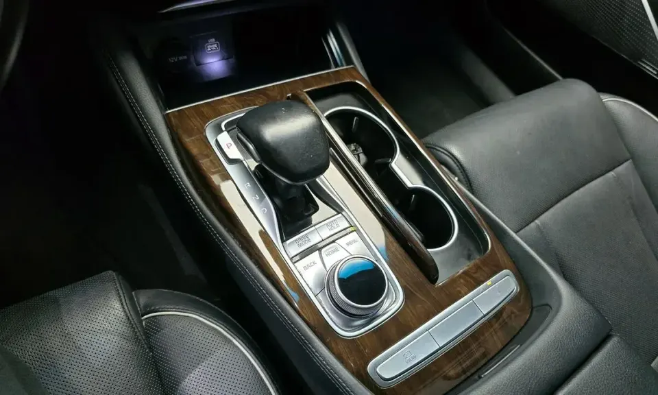 Kia K9