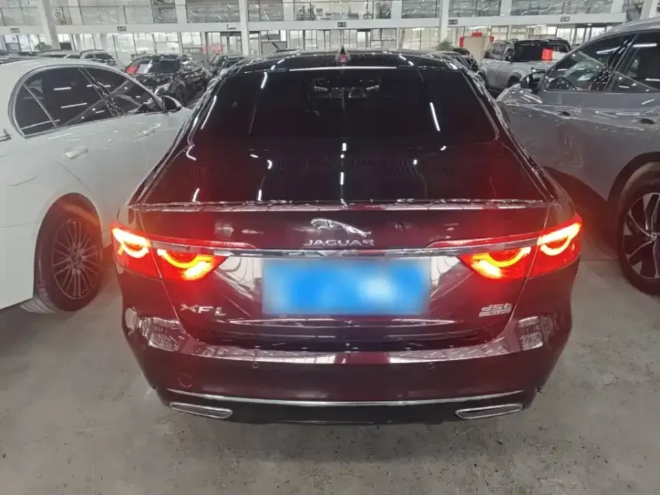 Jaguar XFL