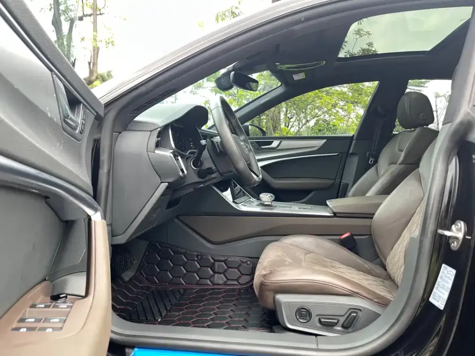 Audi A7L
