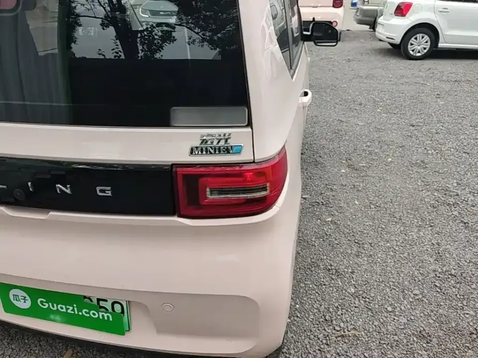 Wuling MINIEV
