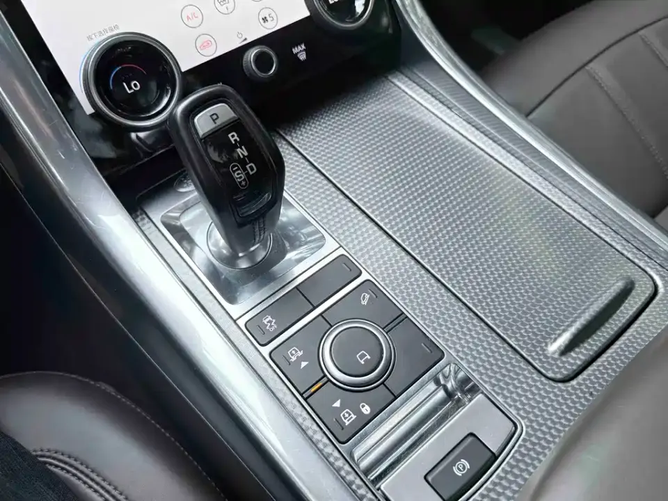 Land Rover Sport