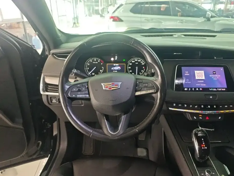 Cadillac XT4