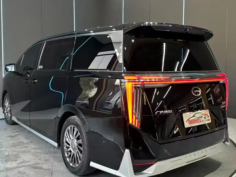 GAC Trumpchi M8
