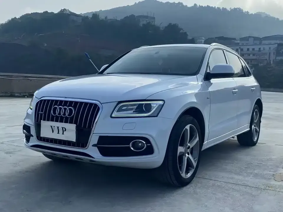 Audi Q5 (Import)