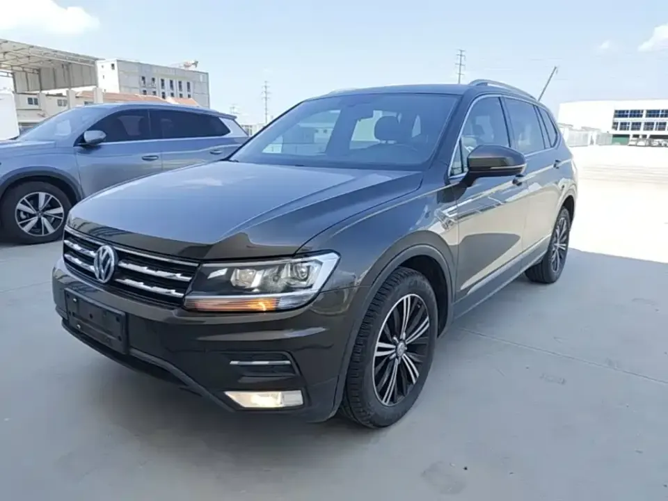 Volkswagen Tiguan L