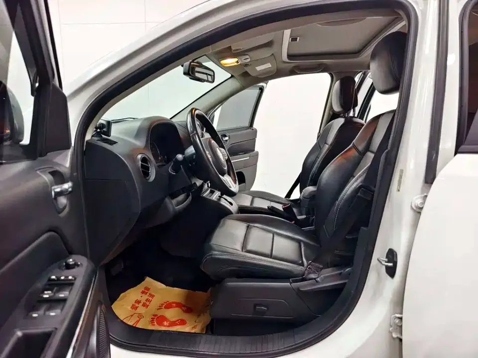 Jeep Compass (Import)