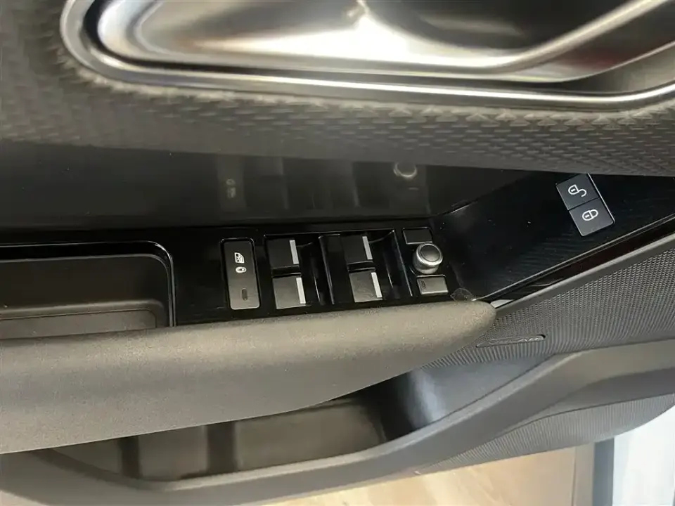 Land Rover Velar